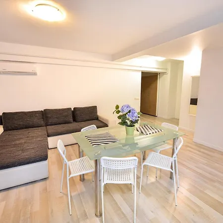 Apartment Shabbat *